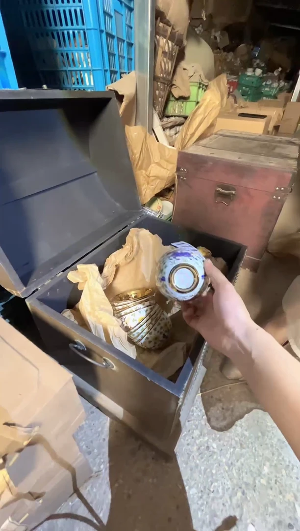 景德镇陶瓷摆件B25
