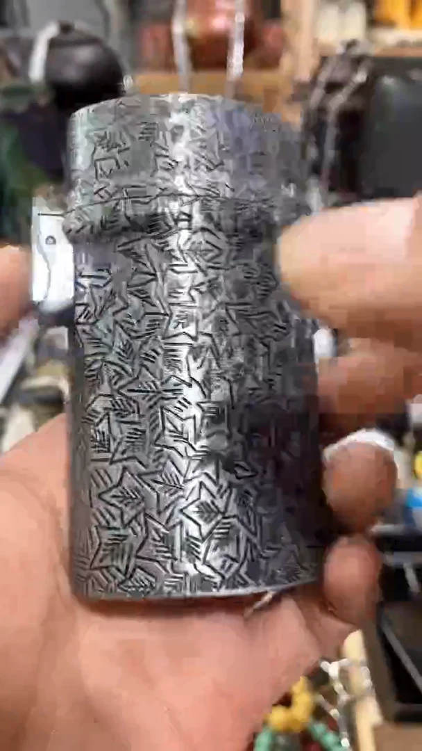 瓷片闪购商品  如图所示