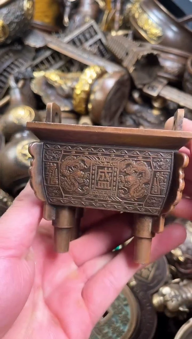 精美铜器点击下单