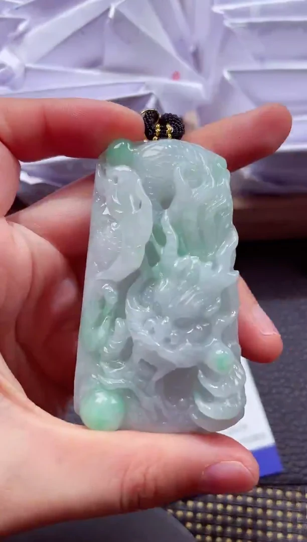 未镶嵌挂件翡翠000888