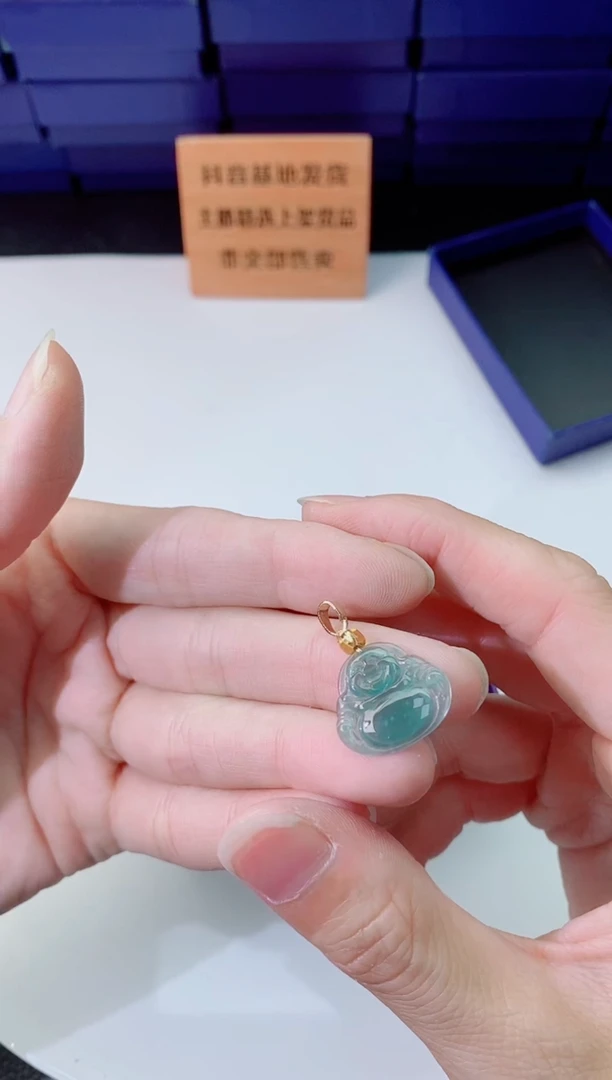 翡翠未镶嵌颈饰11111111