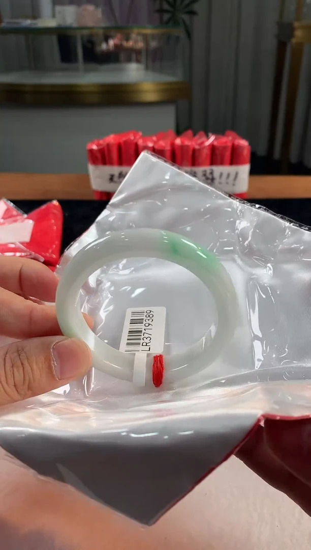 未镶嵌定制翡翠5073毛货不退不换 55-56圈