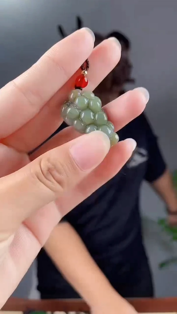 和田玉未镶嵌颈饰拍一发一，多样性发货