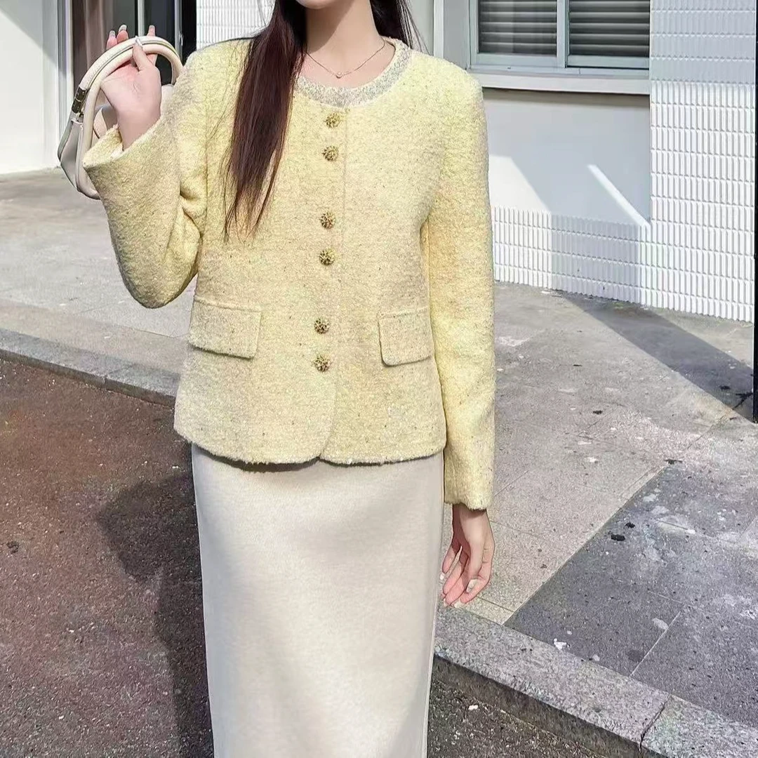 2525春秋款法式钉珠香风外套