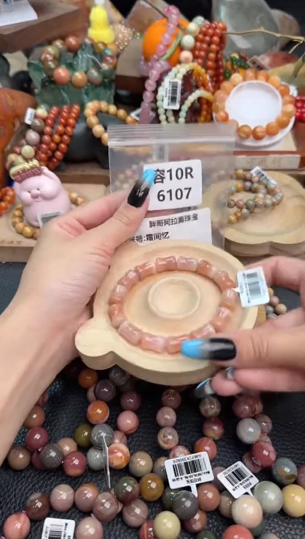 【闪购商品】石英质玉手链未镶嵌10R6107