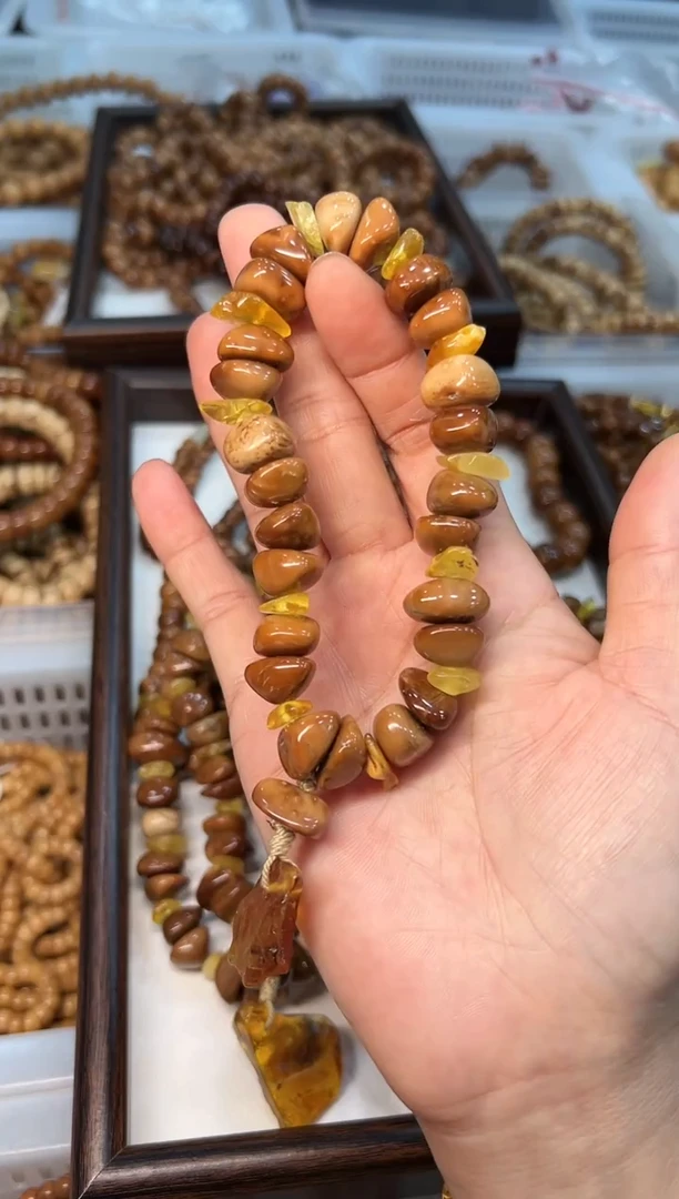 琥珀吊坠(赠链)未镶嵌库克随形小石头 设计款手持