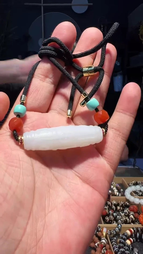 未镶嵌手链和田玉挂件