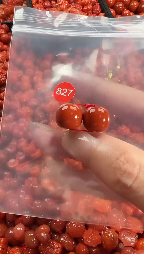 颈饰未镶嵌南红玛瑙1