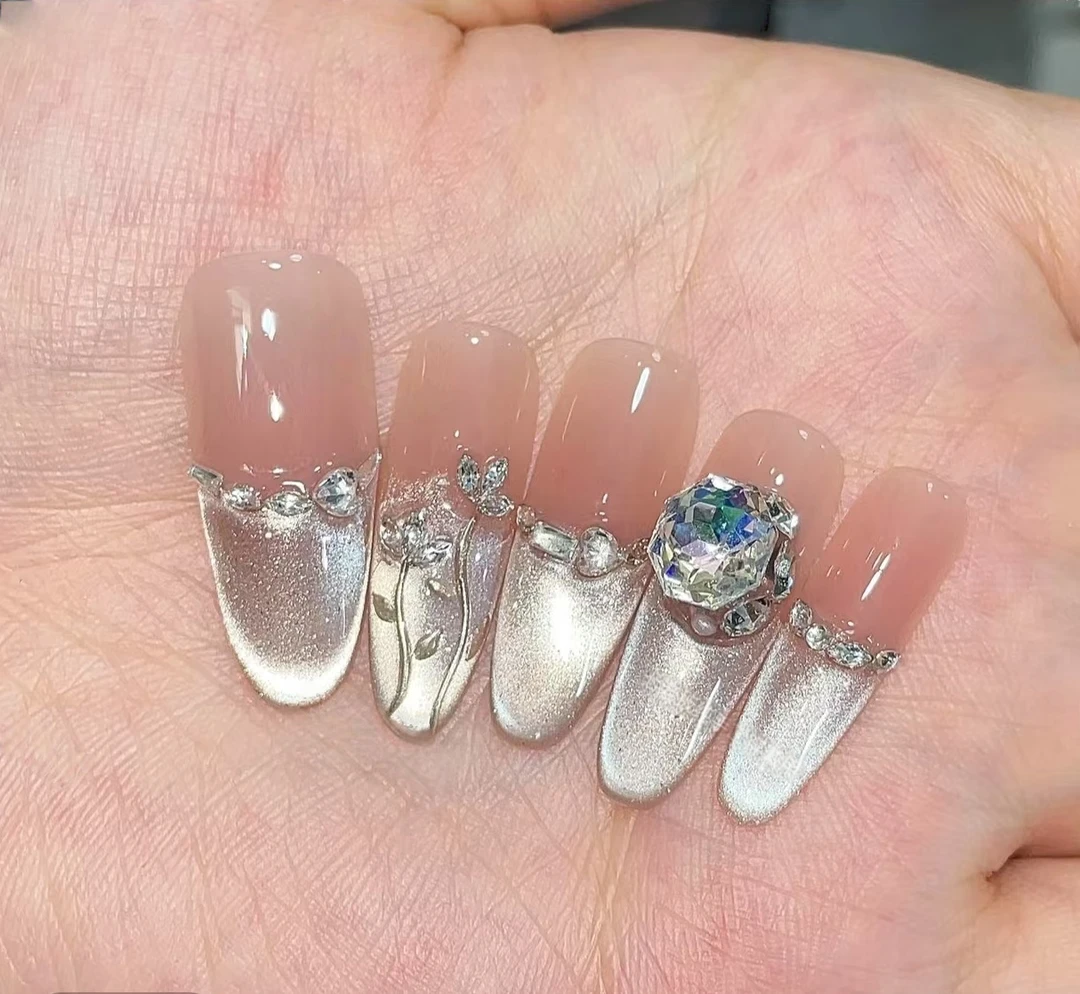 【花漾倾城】新款纯手工猫眼日常穿戴甲2025最火爆高质量美甲成品