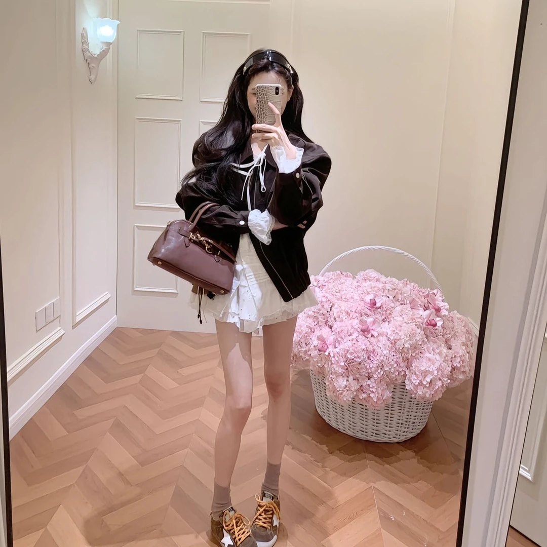 法式重工长袖白色上衣内搭气质显瘦时尚套装秋季外套休闲宽松外套