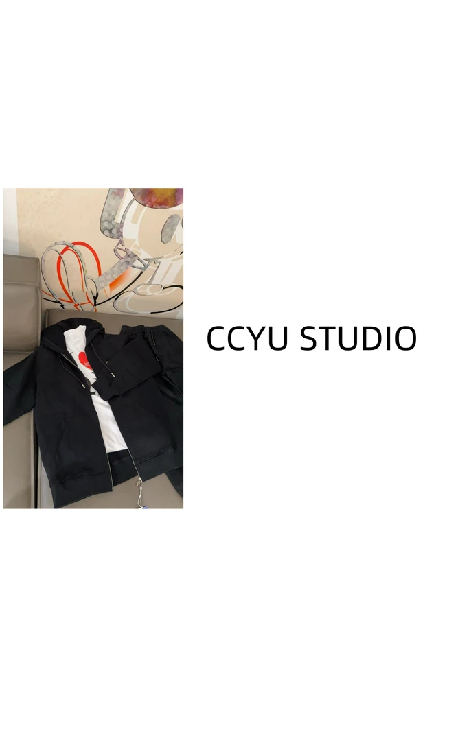 CCYU 后背刺绣连帽外套T0092