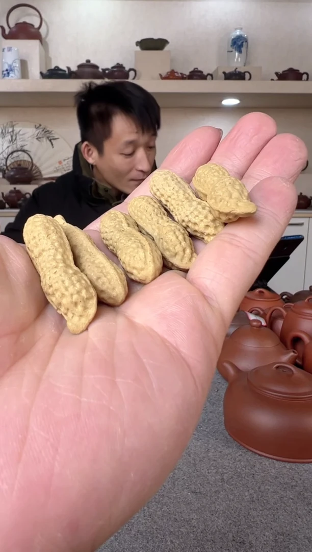 【闪购商品】紫砂茶壶六颗花生 段泥 半手工