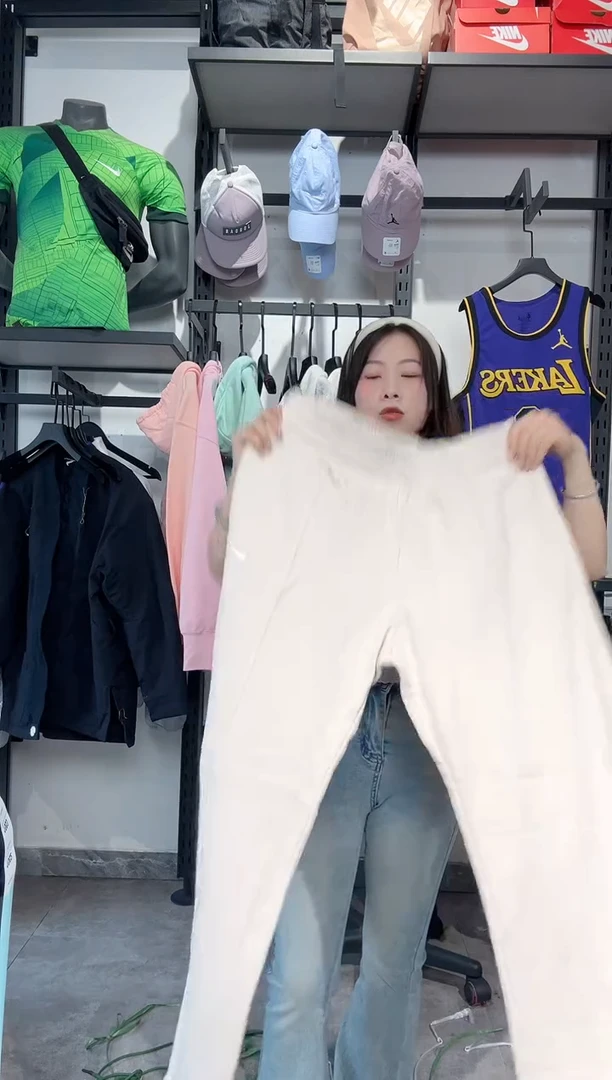 1552   编码 瑕疵款直播间过款为准 尺码 XL