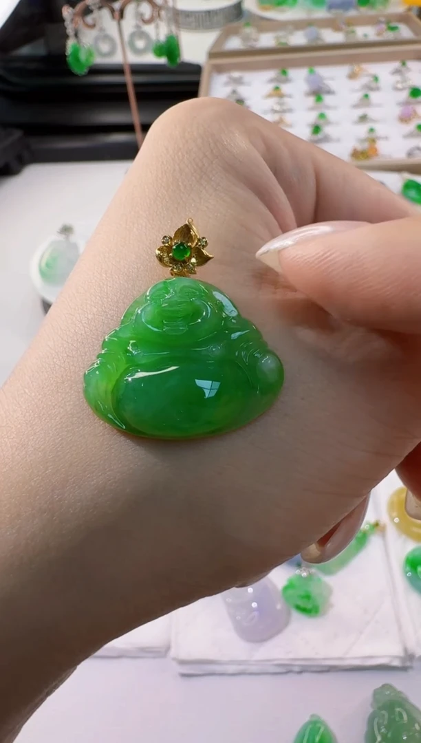 翡翠18K金镶嵌吊坠(不含链)天然缅甸A货翡翠