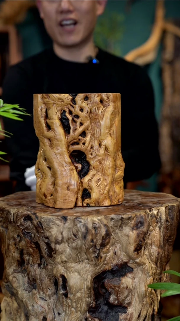 木喵*哈雷击枣木盘龙笔筒