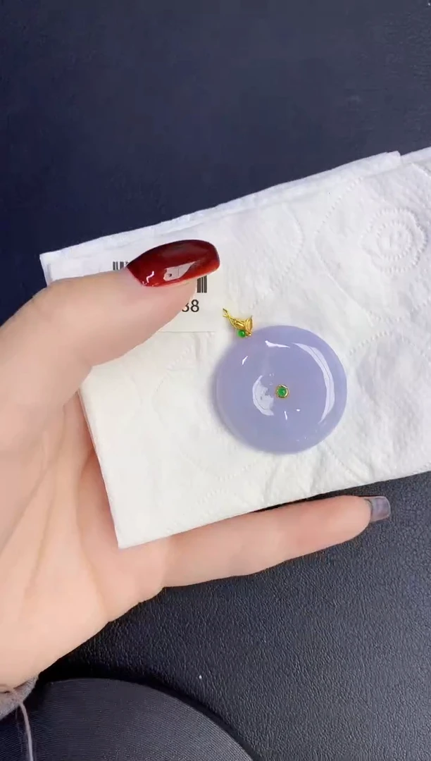 颈饰18K金镶嵌翡翠缅甸天然翡翠A货