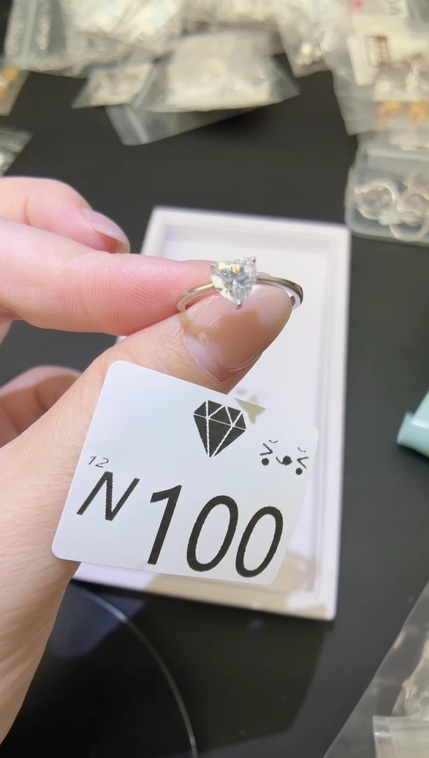 合成碳硅石925银多样性发一N100