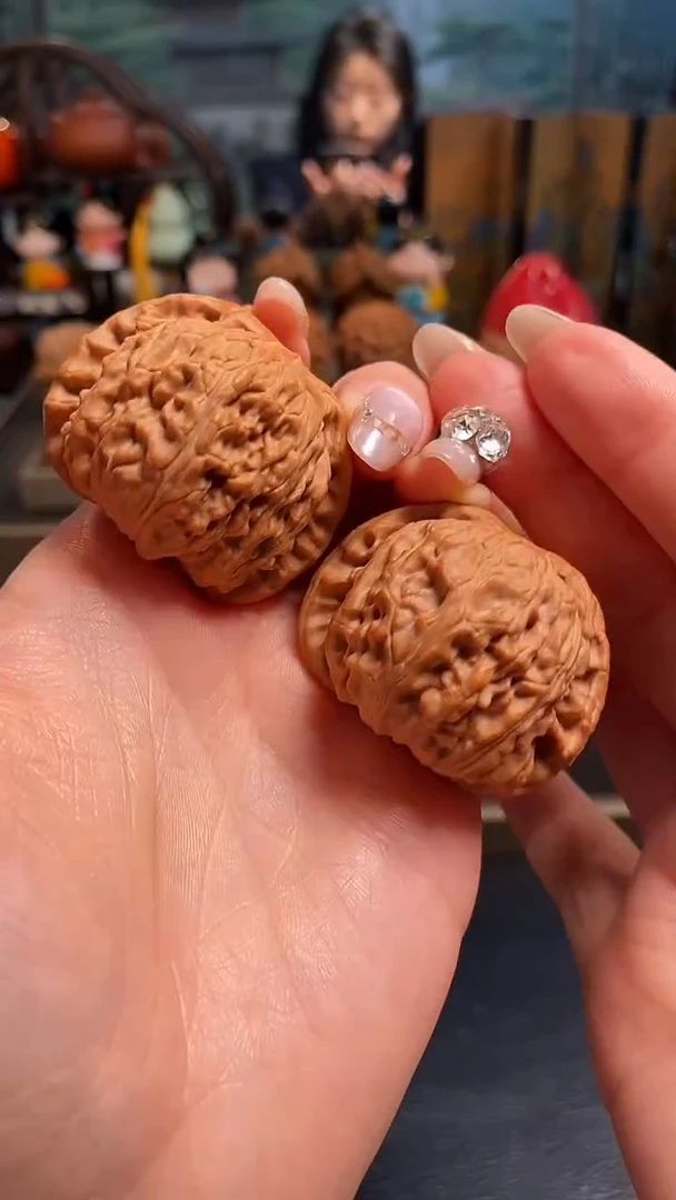 【闪购商品】文玩核桃吊坠K607白狮子43