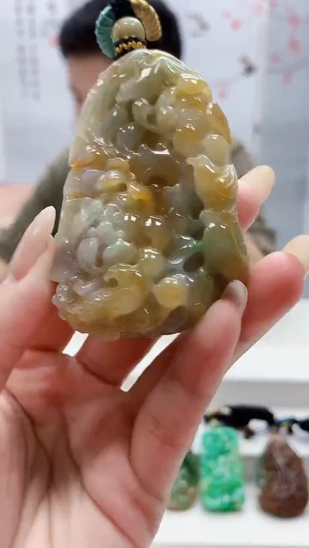 未镶嵌定制翡翠4917lr-毛货挂件178
