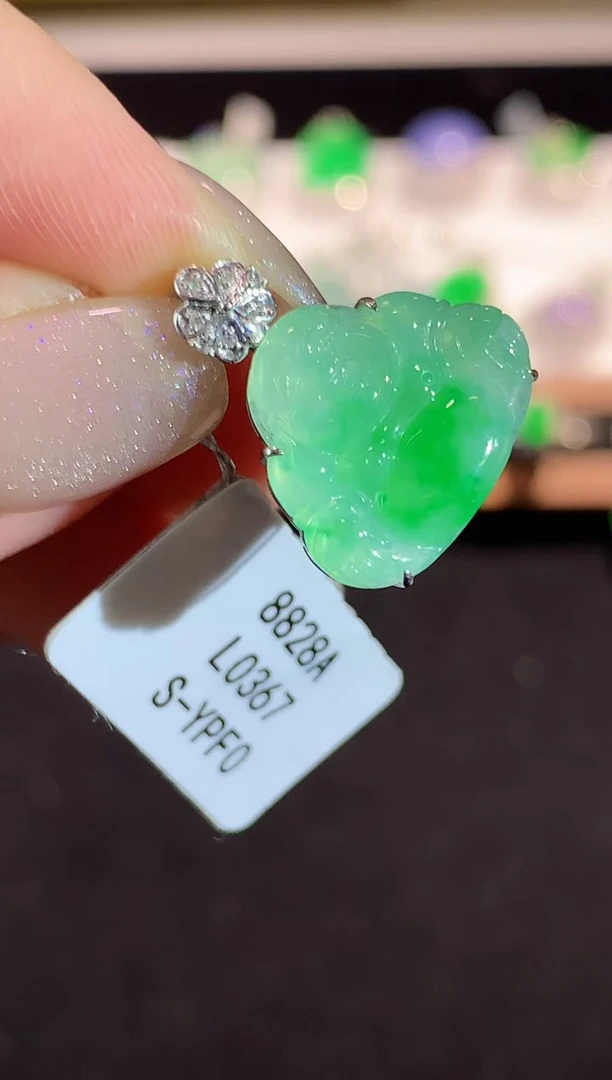 翡翠18K金镶嵌吊坠(不含链)L0367多样性发其一