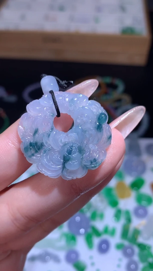 未镶嵌定制翡翠莲花