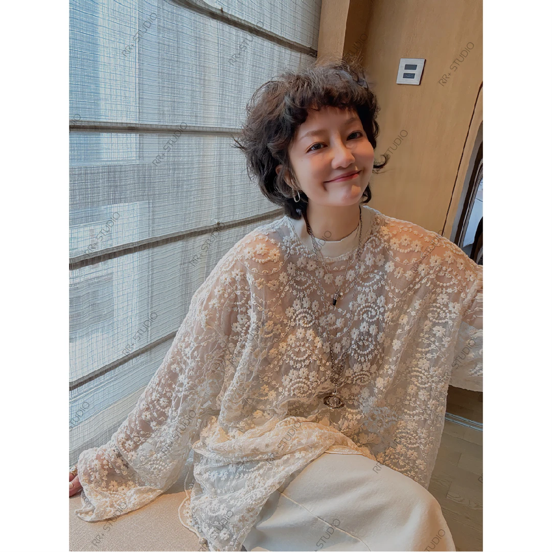 23715法式镂空透视打底蕾丝衫女独特别致宽松百搭长袖上衣