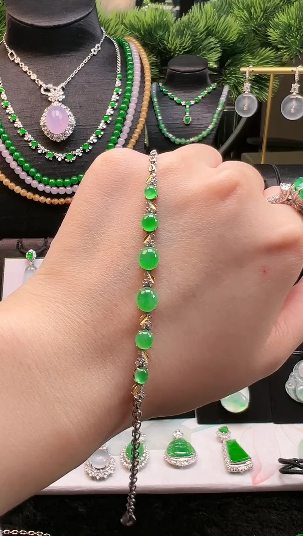 【闪购商品】翡翠手链18K金镶嵌高冰阳绿蛋面手链