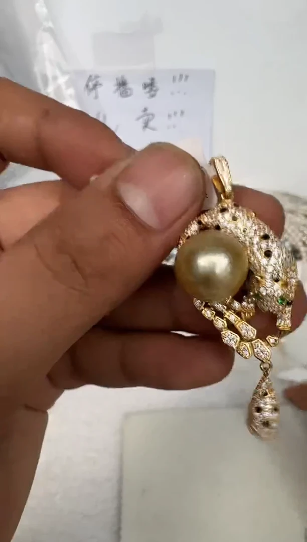 颈饰银S925镶嵌海水珍珠吊坠