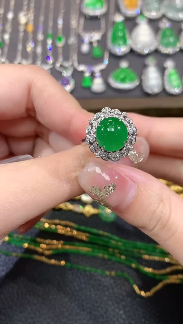 18K金镶嵌戒指翡翠A71