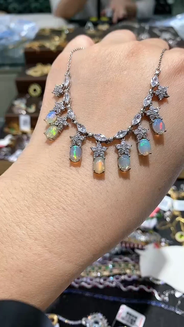 【闪购商品】欧泊颈饰银S925镀金镶嵌项链