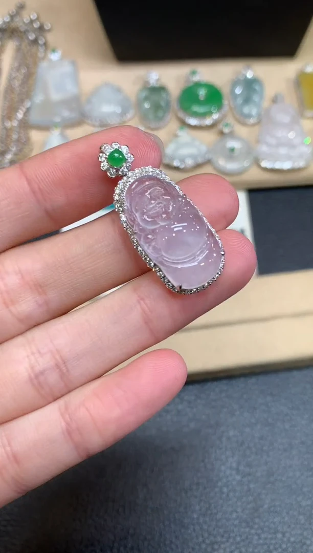 【闪购商品】翡翠颈饰18K金镶嵌财神爷【无服务费】