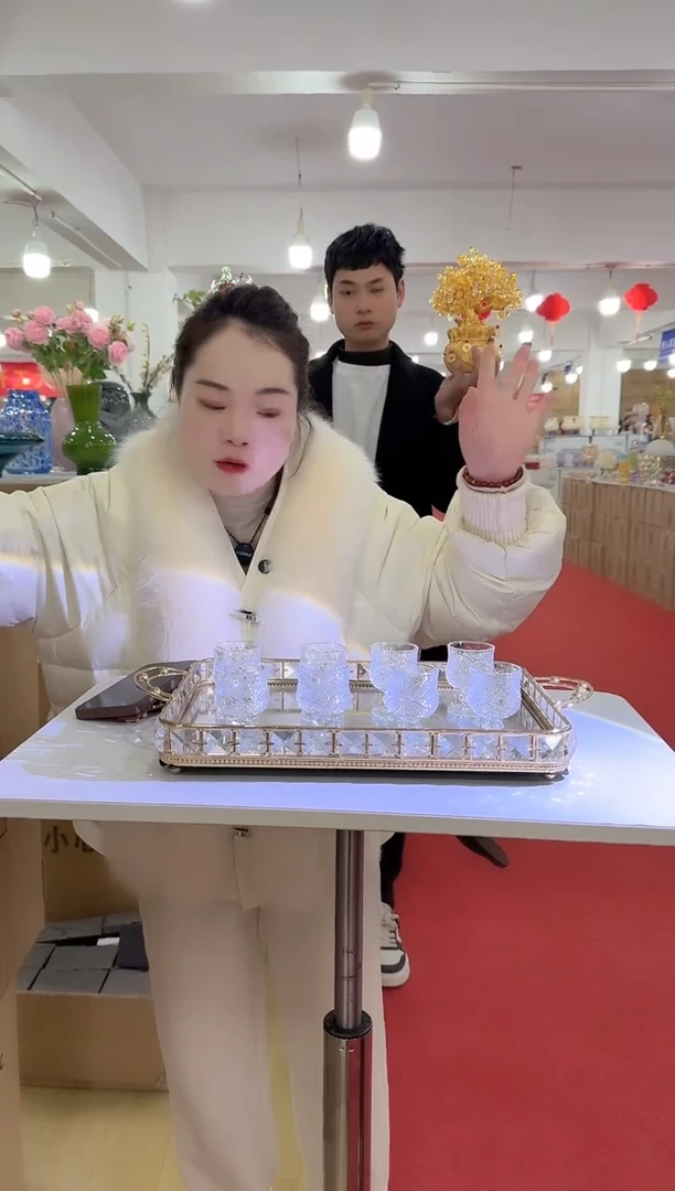 【闪购商品】无铅玻璃迪喜花器-l-早21 十只酒杯