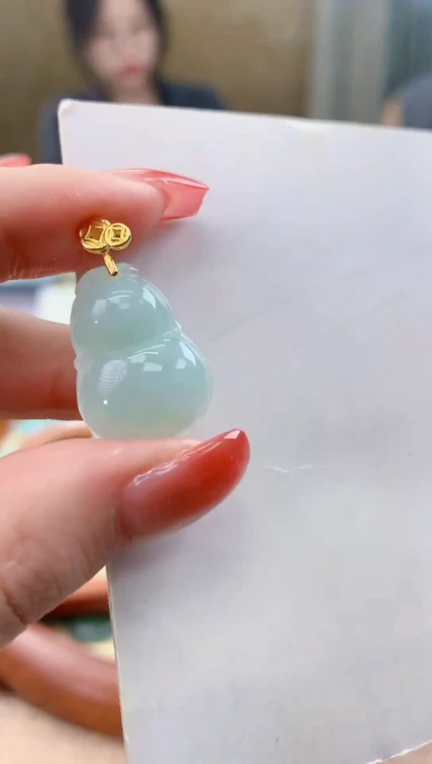 颈饰未镶嵌翡翠天然A货翡翠挂件