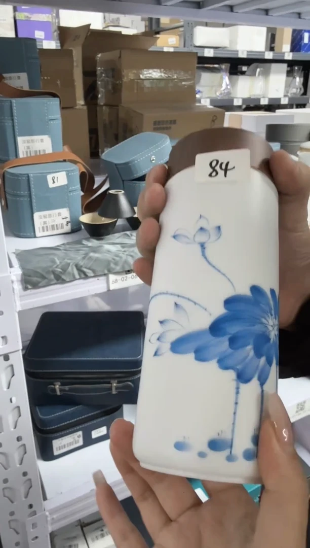 【闪购商品】小乔甄宝阁新年惊喜84