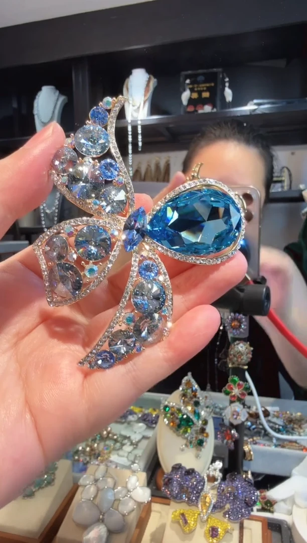 仿水晶铜合金高货 正品华子 蓝色魅影蝴蝶结