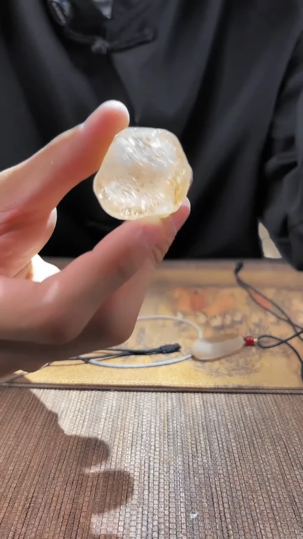 未镶嵌吊坠(赠链)水晶水晶