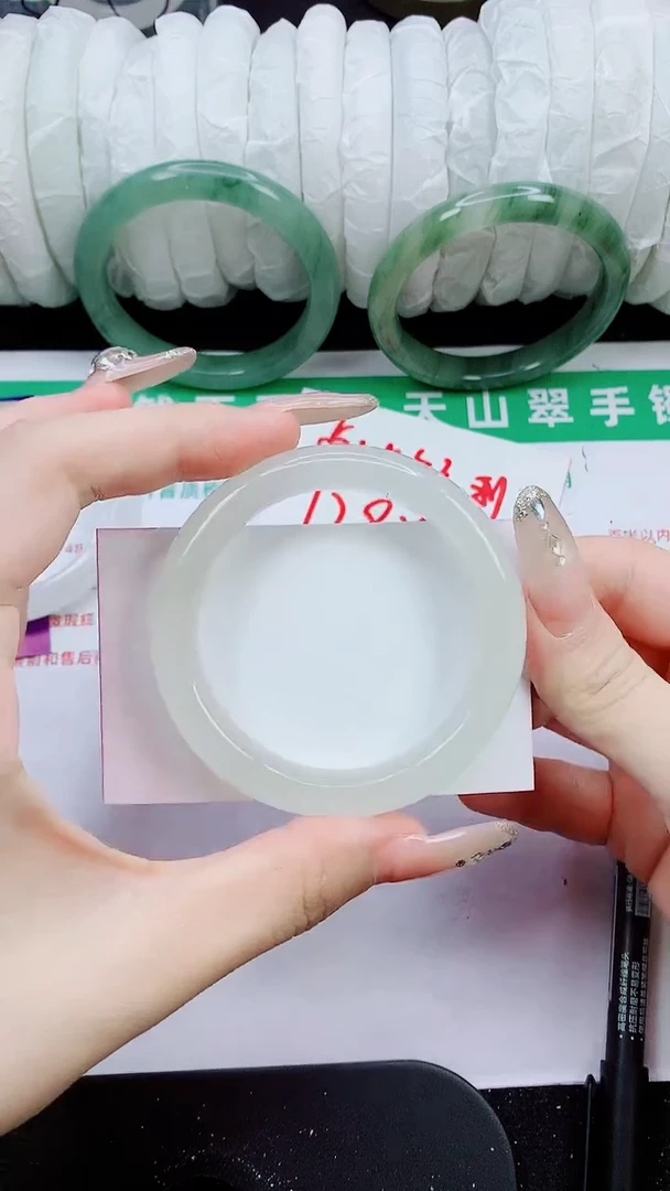 未镶嵌手镯石英质玉51-53/54