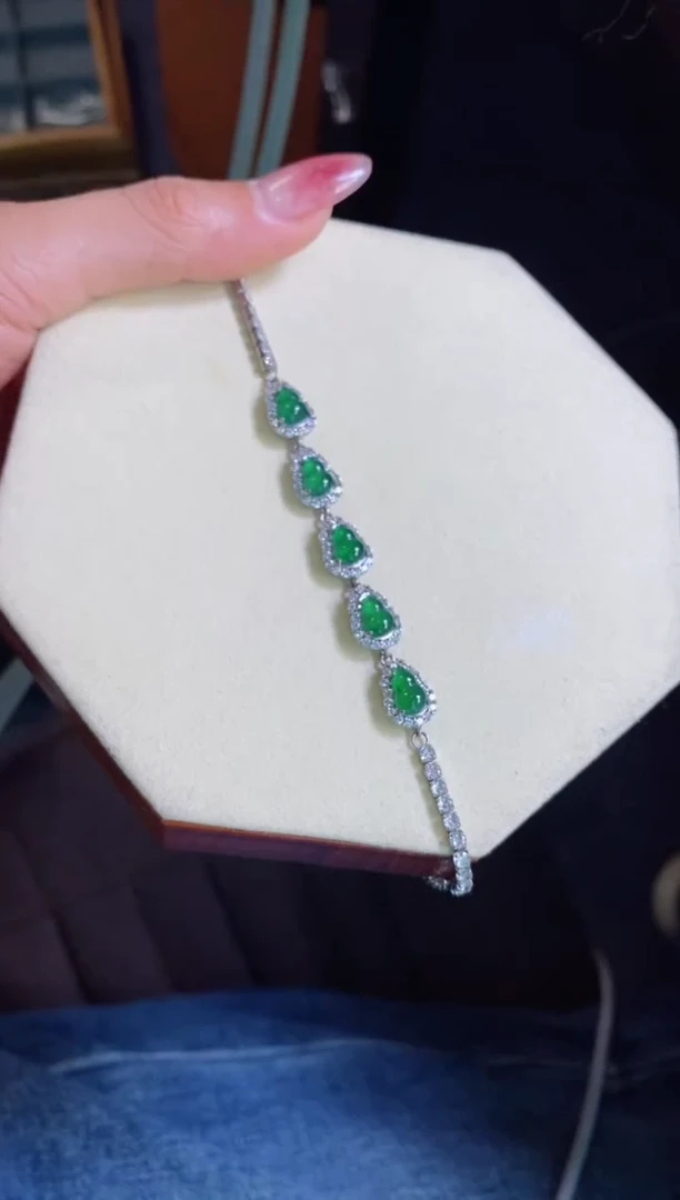 【闪购商品】翡翠颈饰银S925镶嵌0733101254