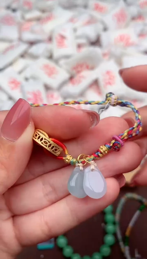 【闪购商品】翡翠手绳未镶嵌一   