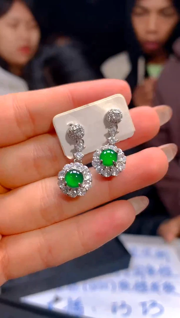 【闪购商品】定制翡翠未镶嵌56定制翡翠-多样性发货（发其一）