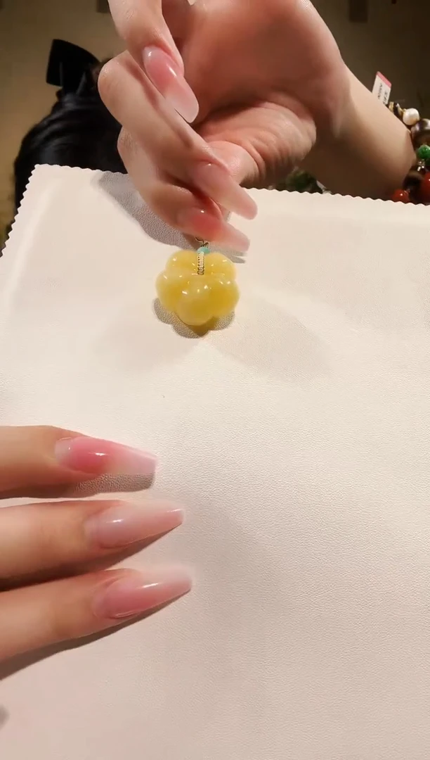琥珀颈饰未镶嵌吊坠