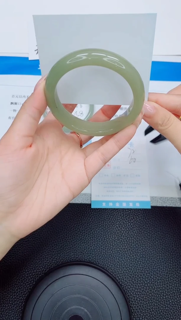 石英质玉手镯未镶嵌a72-60