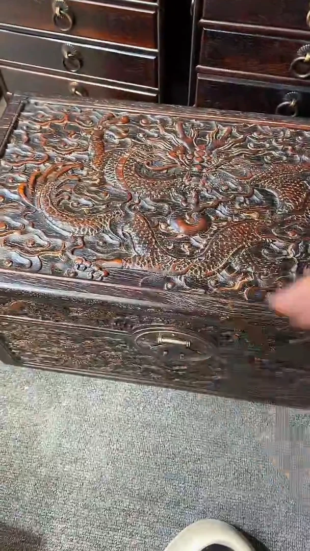 木木雕款静*悟大箱子一个