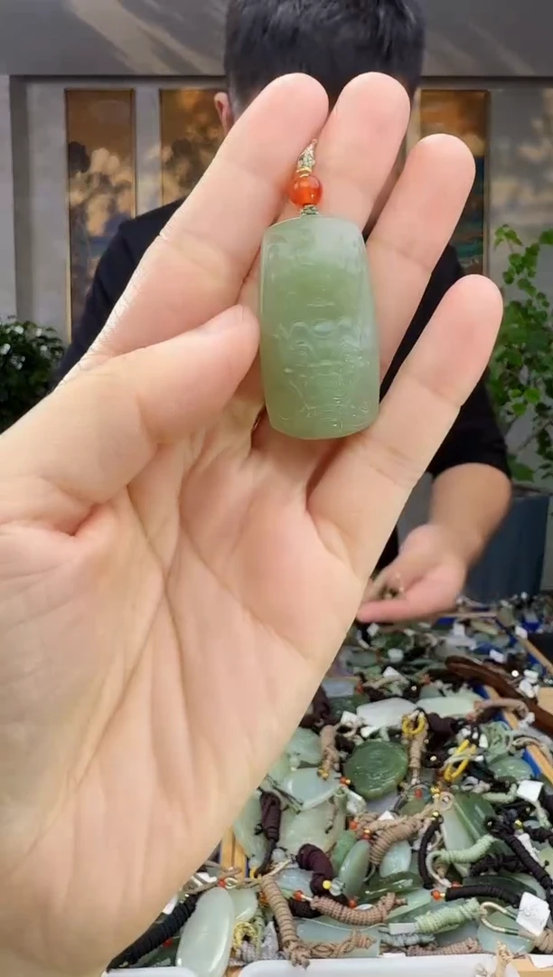 未镶嵌和田玉挂件拍一发一