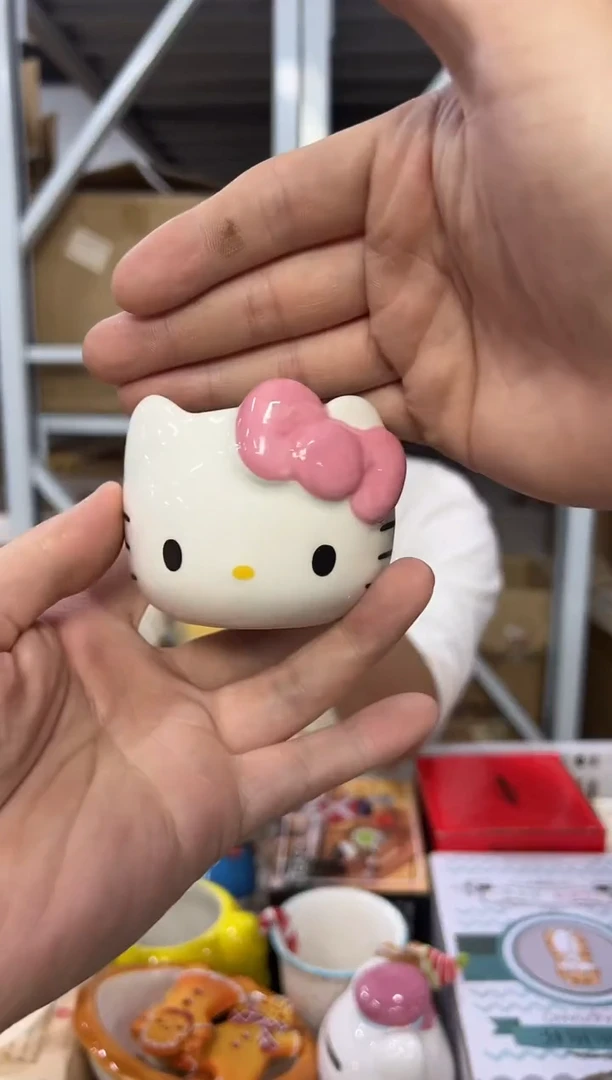 瓷片小号粉色kt猫小茶杯微瑕