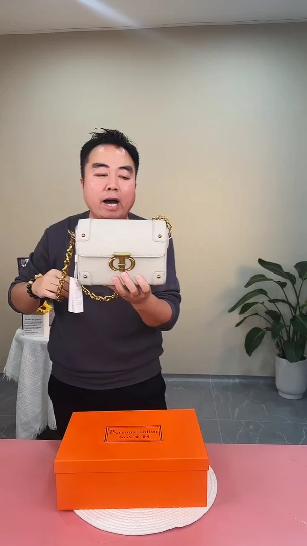 PVC精品女士时尚包包