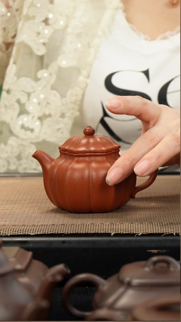 茶壶紫砂生砂朱泥筋纹莲子150