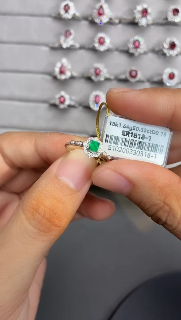 18K金镶嵌戒指祖母绿0.33ct/七天鉴赏