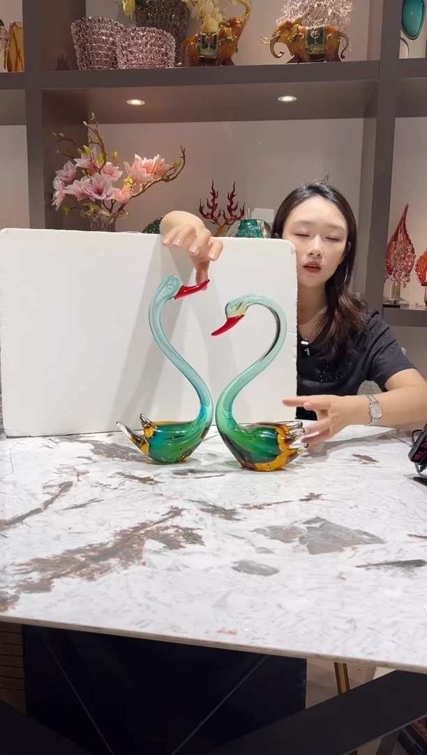 新款琉璃天鹅一对