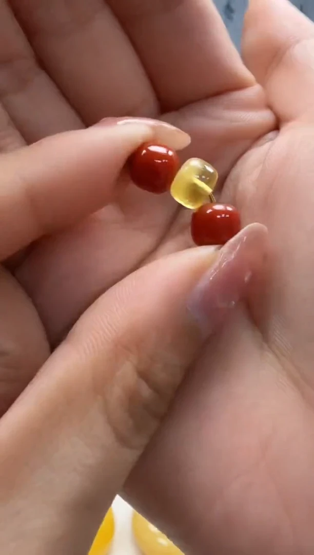 未镶嵌琥珀裸石同款发货